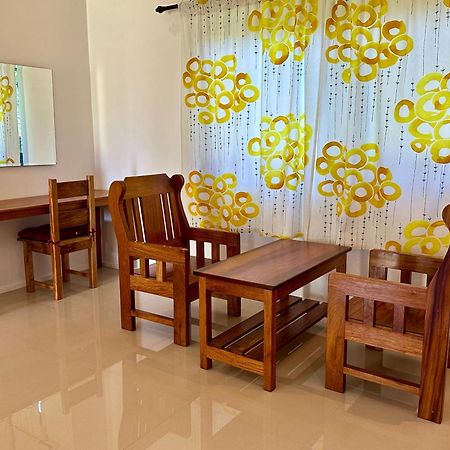 Strutz Art Garden Resort Bangued Bagian luar foto