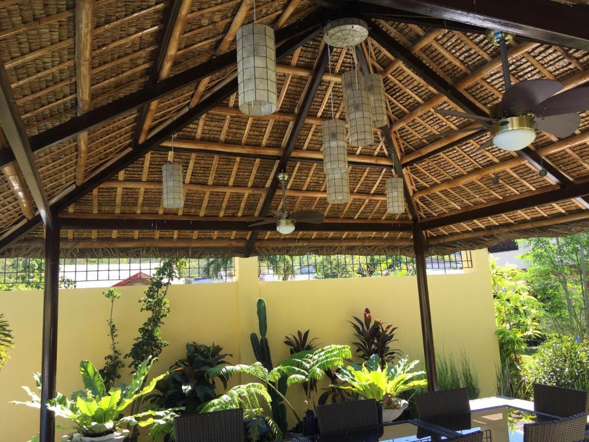 Strutz Art Garden Resort Bangued Bagian luar foto